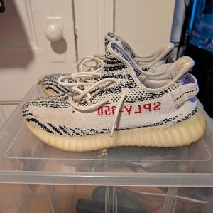 Yeezy Men's Size 9 Used